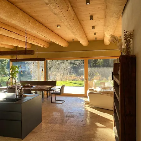 Am Mit Sauna Und Whirlpool *