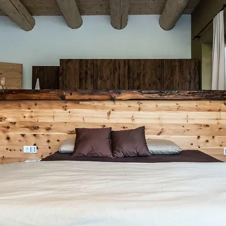 Am Mit Sauna Und Whirlpool Villa