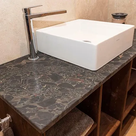 Am Mit Sauna Und Whirlpool Villa