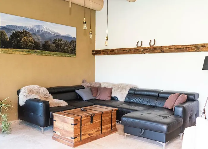 Am Mit Sauna Und Whirlpool Villa