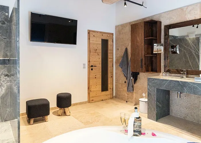 Am Mit Sauna Und Whirlpool Wienerbruck