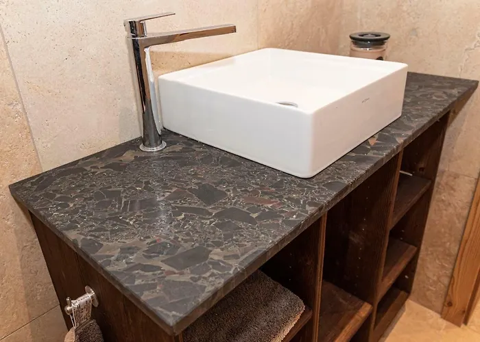 Am Mit Sauna Und Whirlpool Villa