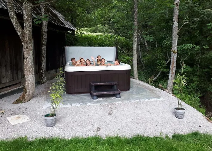 Am Mit Sauna Und Whirlpool *